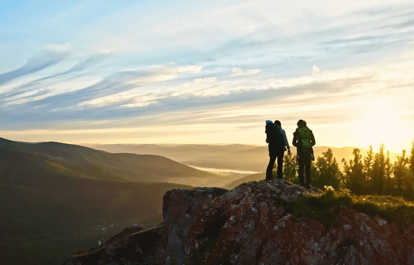 What to Wear When Hiking In Spring